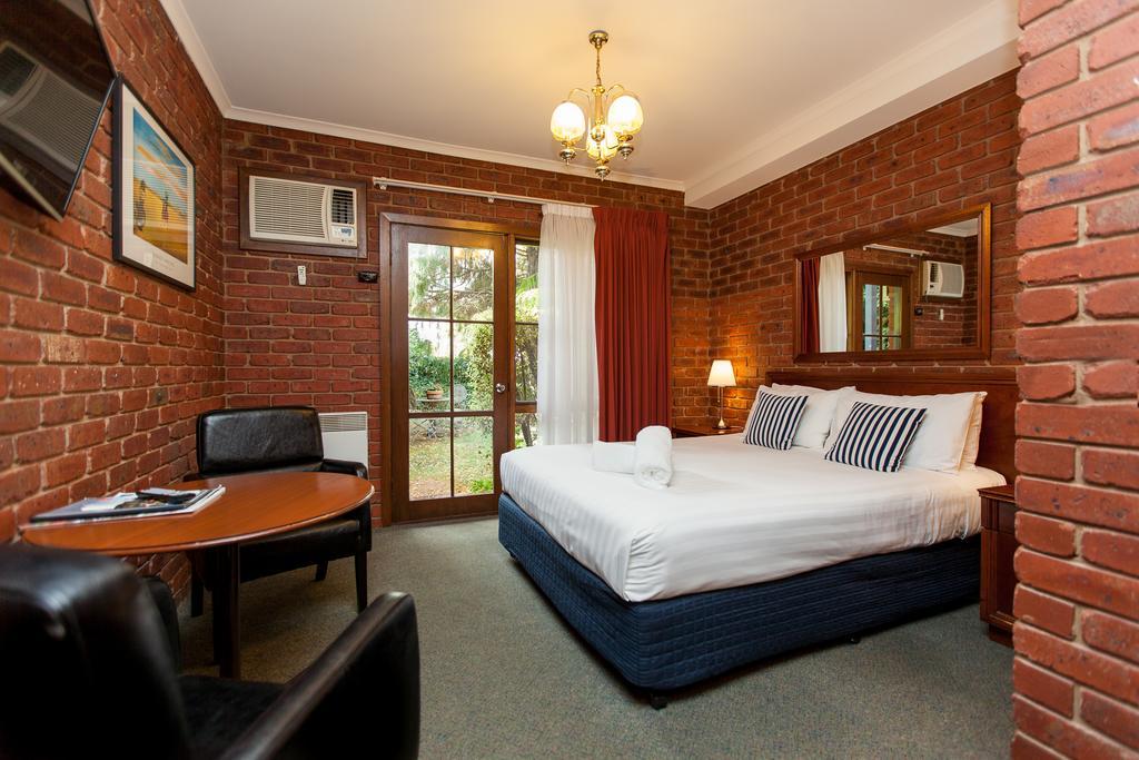 Armour Motor Inn Beechworth Buitenkant foto