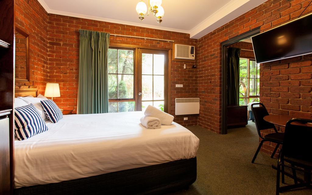 Armour Motor Inn Beechworth Buitenkant foto