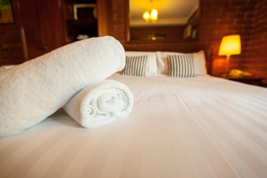 Armour Motor Inn Beechworth Buitenkant foto